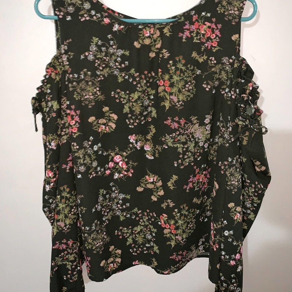 LC for Kohls Cold Shoulder Peasant Top